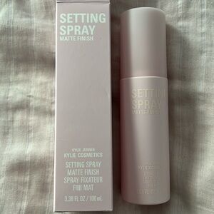 Brand New Kylie Cosmetics Setting Spray Matte Finish